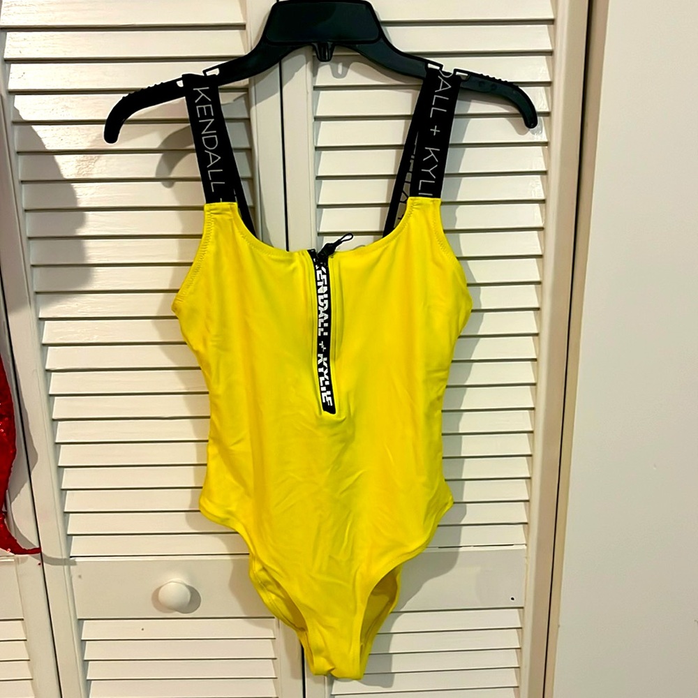 Kylie and Kendal one piece bikini